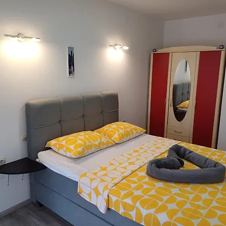 Apartmani Bulajic Krk Town Exterior photo