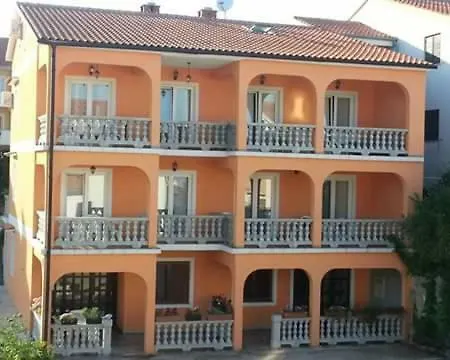 Apartmani Bulajic Krk Town Exterior photo